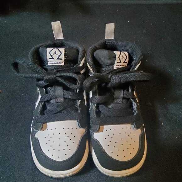 Jordans toddler size 7 - Picture 5 of 5